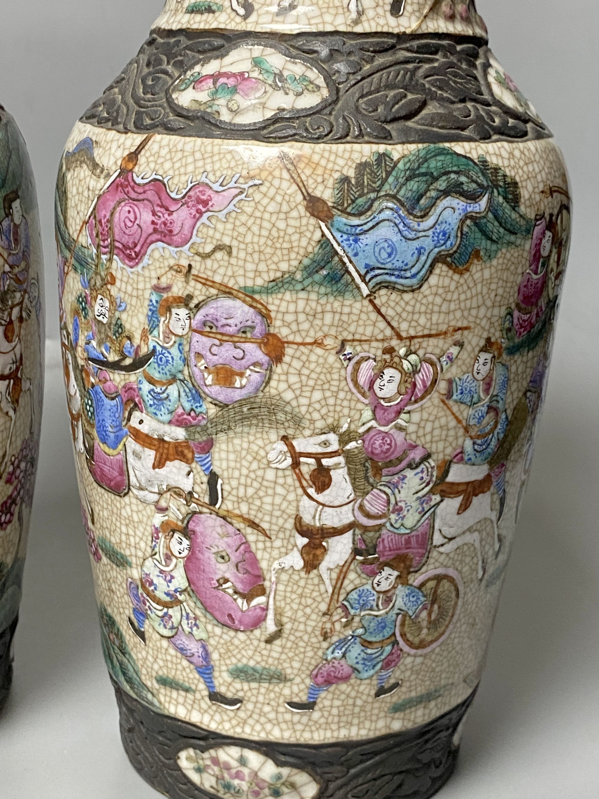 A pair of Chinese famille rose crackleglaze vases, height 36cm